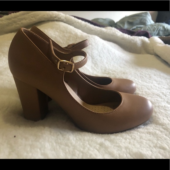 Nude heels - Picture 2 of 3